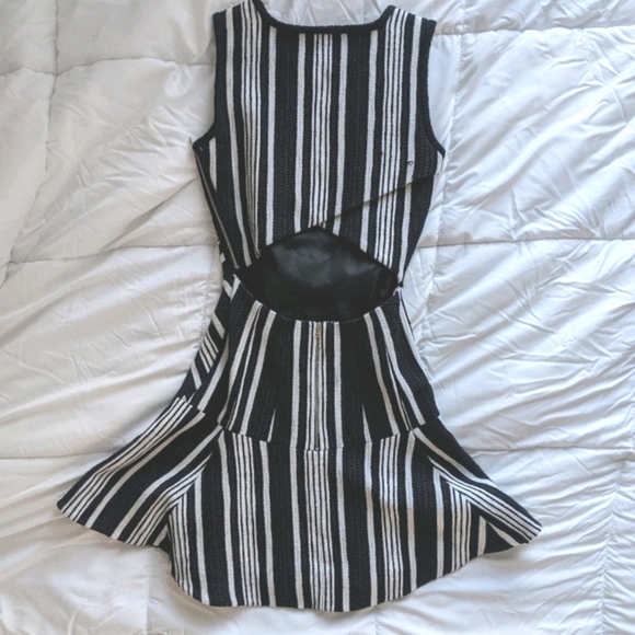 Carven striped cutout dress - Picture 3 of 5